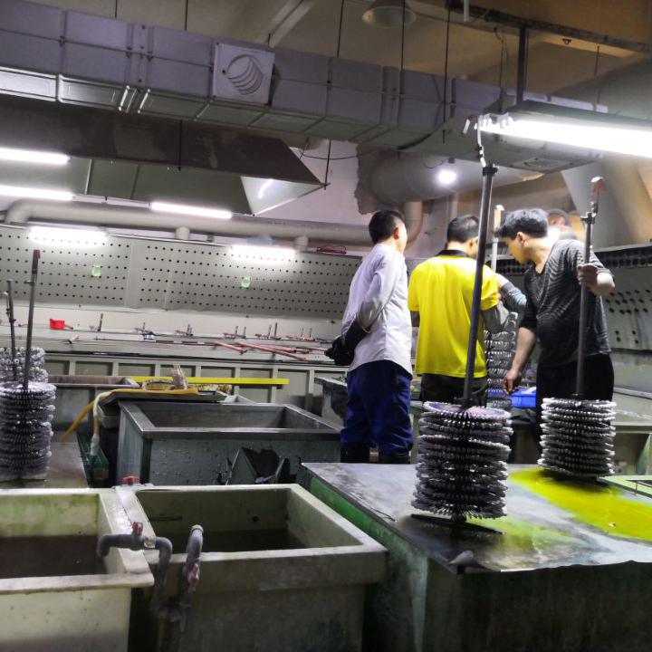 樂發(fā)陽(yáng)極氧化車間 樂發(fā)陽(yáng)極氧化車間